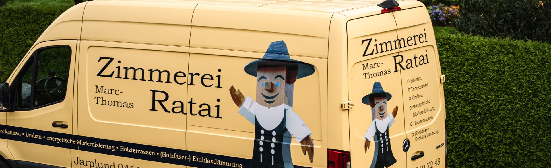 Zimmerei_Ratai_Auto_Timmi_Flensburg Zimmerei Ratai Flensburg Firmenwagen Maskottchen Timmi